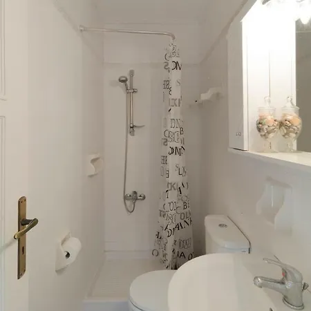 Next To Orange Tree Orchard Tatil Evi