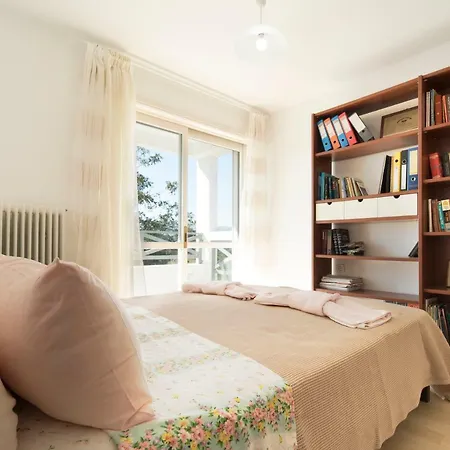 Next To Orange Tree Orchard Casa vacanze