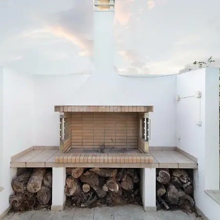 Next To Orange Tree Orchard Tatil Evi *