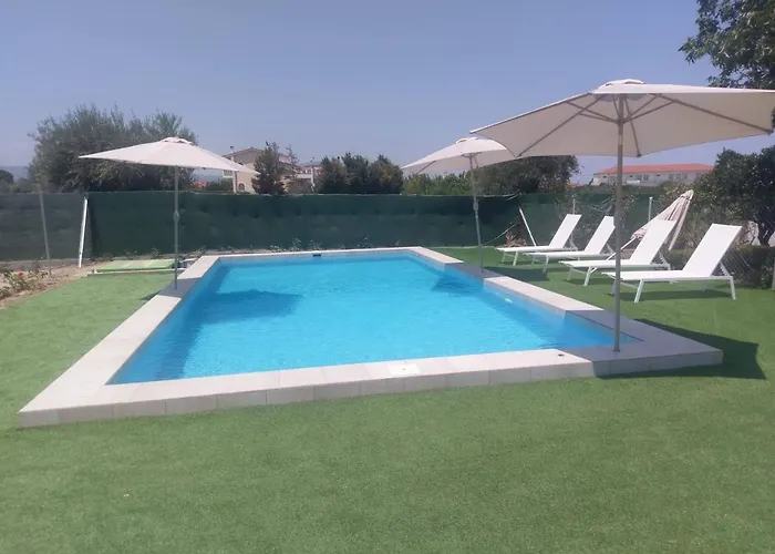 Next To Orange Tree Orchard Nyaraló