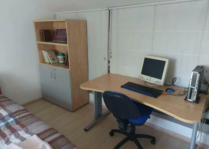 Next To Orange Tree Orchard * Vraháti